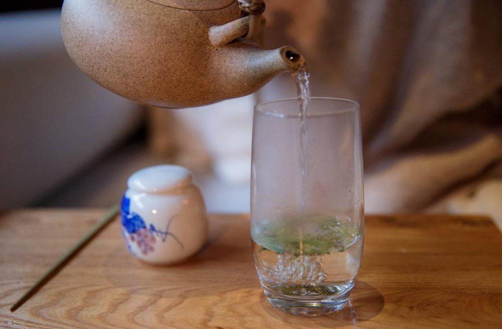 Seizing Opportunities and Taking Multiple Measures to Vigorously Advance Socialized Service Work for the Xiangyang Tea Industry
