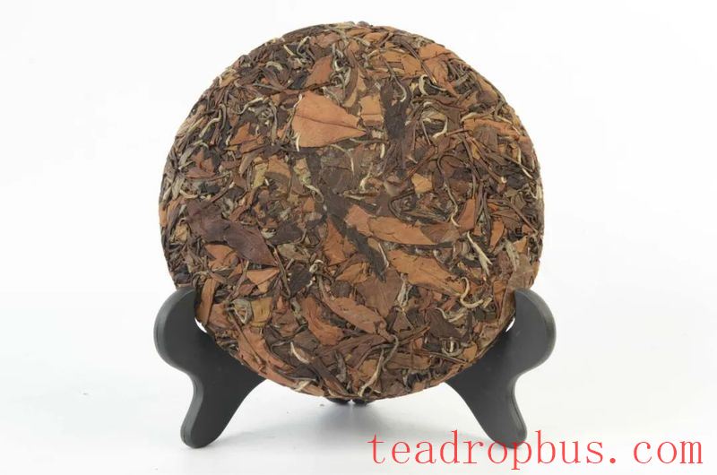 The Art of Brewing White Tea Cake: A Deep Dive into the Necessity of Waking the Tea-1