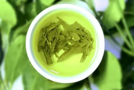 Do not brew green tea and wolfberry together, as it hinders nutrient absorption.-3-ChinaTeaGuru: Exploring Chinese Tea Culture and Kung Fu Tea - Tea Art, Tea Ceremony, Tea Knowledge Do not brew green tea and wolfberry together, as it hinders nutrient absorption.-3