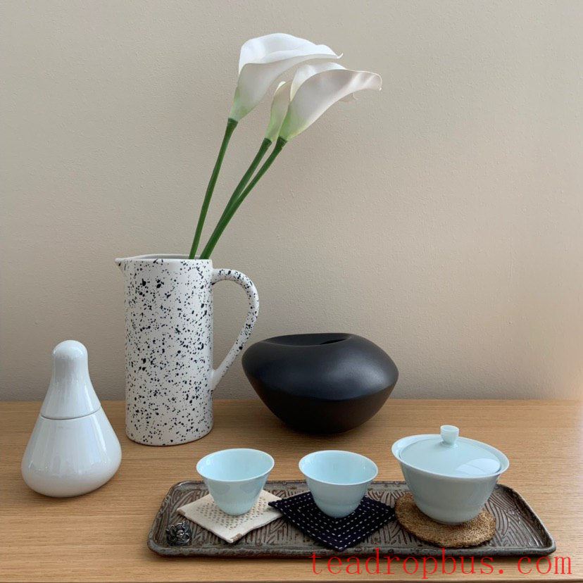 celadon cloud gaiwan from jingdezhen