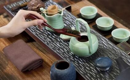 Sick All Over? A Cup of Tea Fixes It All!-7