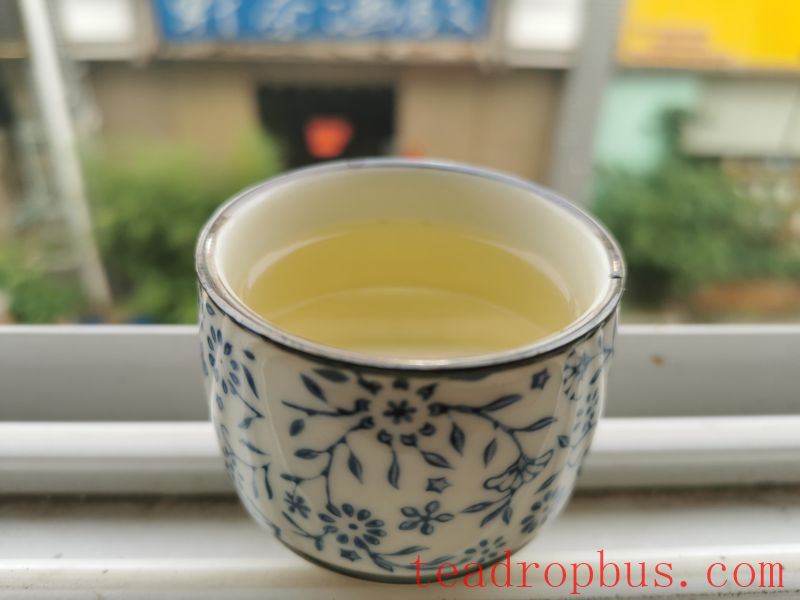 Does Drinking Tea Detoxify?-1