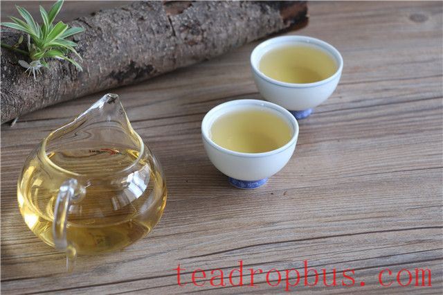 Does Drinking Pu'er Tea Harm the Stomach?-2