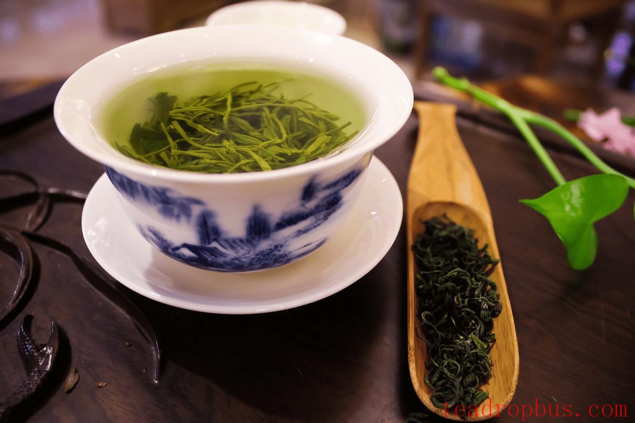 Why Does Green Tea Cause Stomach Discomfort? Unveiling the 