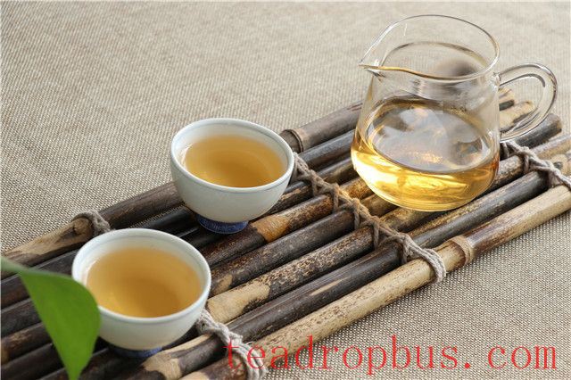 Is Raw Pu'er Suitable for Summer?-3