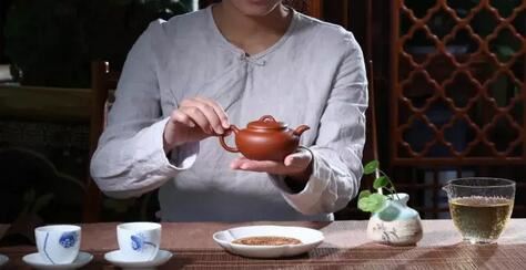 Six Taboos of Enjoying Yixing Teapots – Beware Not to Break Them!-2-ChinaTeaGuru: Exploring Chinese Tea Culture and Kung Fu Tea - Tea Art, Tea Ceremony, Tea Knowledge Six Taboos of Enjoying Yixing Teapots – Beware Not to Break Them!-2