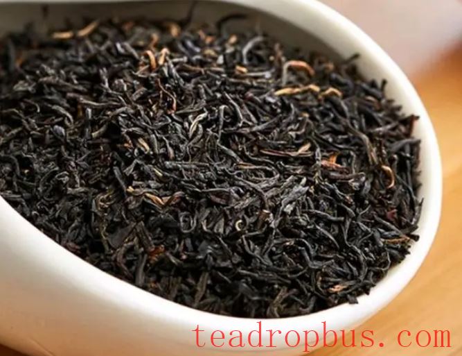 Keemun Black Tea: The Aromatic 