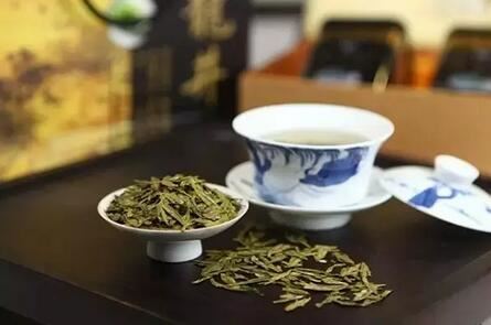 Winter Is Approaching, Don't Forget to Drink More Tea-1