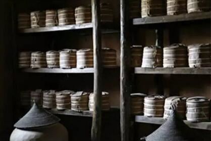 Has Your Tea Been Stored Too Long? Three Methods to Brew It Back to Its Original Flavor-2-ChinaTeaGuru: Exploring Chinese Tea Culture and Kung Fu Tea - Tea Art, Tea Ceremony, Tea Knowledge Has Your Tea Been Stored Too Long? Three Methods to Brew It Back to Its Original Flavor-2