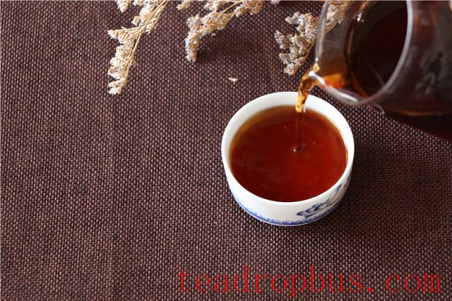 What are the effects of drinking Pu'er tea in winter?-2