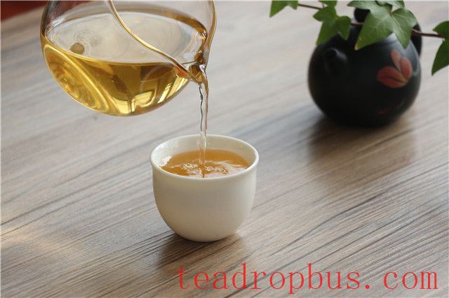 How to Assess the Quality of Tea's Taste-2