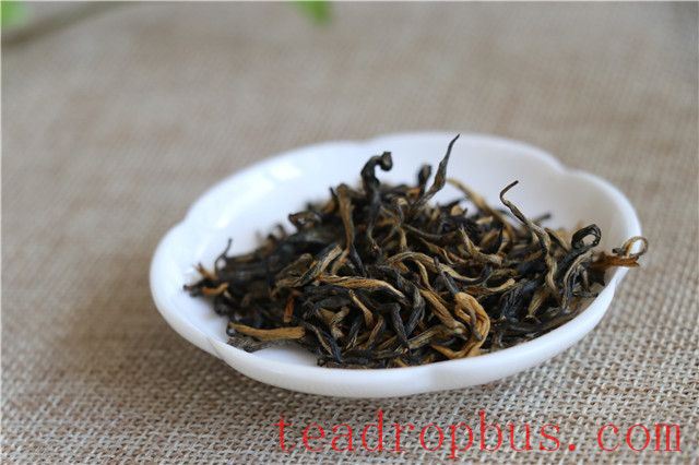 What groups of people are not suitable for drinking tea?-1