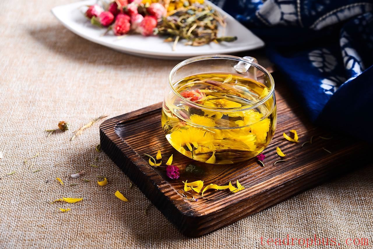 Flowers You Can Use to Make Tea-1