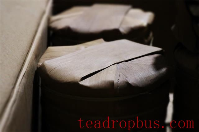 How Long Should Pu'er Tea Age Before It Tastes Good?-1