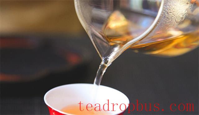 The Brewing and Steeping of Aged White Tea: Different Interpretations and Explorations of Aroma-2