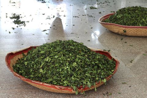 Leaves immediately after Sha Qing.