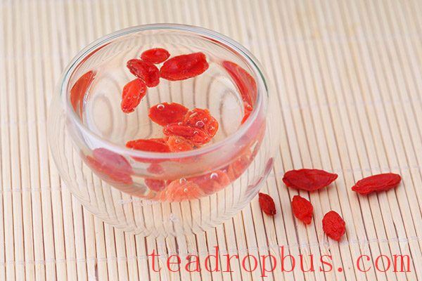 Can Hypertensive Patients Drink Goji Berry Tea? A Detailed Discussion of the Benefits and Precautions-3