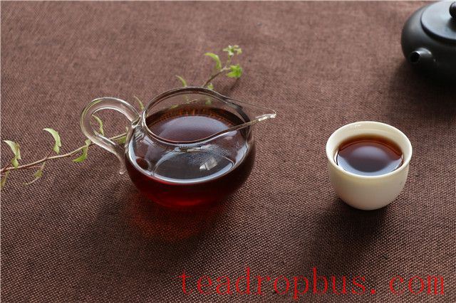 Why does Pu'er ripe tea nourish and protect the stomach?-3