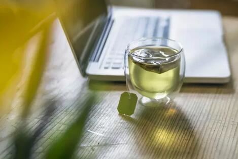 Can Drinking Tea Help Brighten Skin and Combat Smog?-8