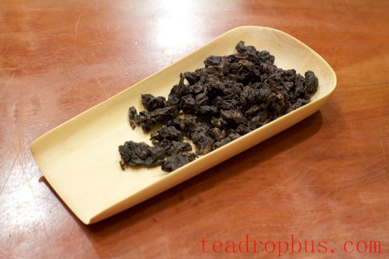 Chinese oolong tea - Bai Ya Qi Lan (by nannuoshan)