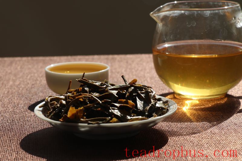 How to Identify Dry-Warehouse Pu'er Tea-2