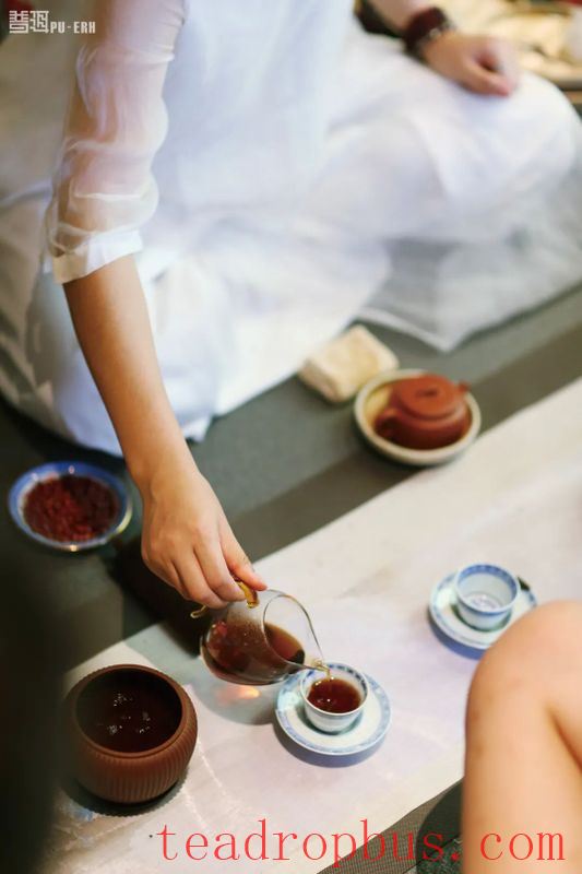 Four Principles Not to Buy and Three Selection Criteria for Aged Pu'er Tea-4