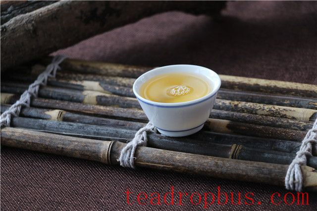 Can Tea Water Be Used to Take Medication? Precautions for Drinking Tea-4