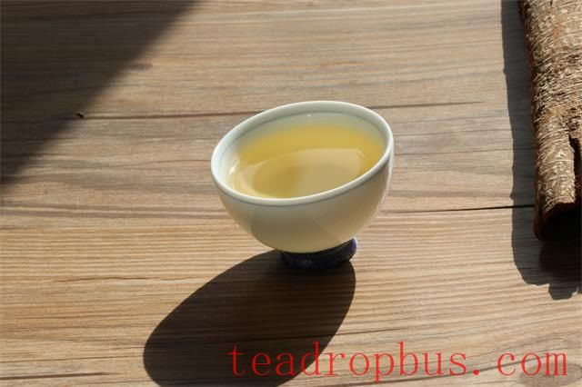 Why are tea drinkers never happier without their tea?-2