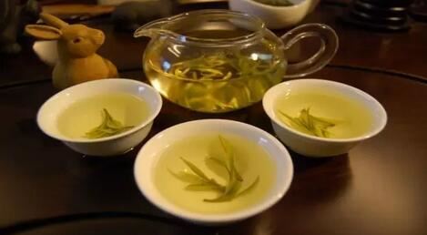 What are the differences between White Tea and Yellow Tea?-5-ChinaTeaGuru: Exploring Chinese Tea Culture and Kung Fu Tea - Tea Art, Tea Ceremony, Tea Knowledge What are the differences between White Tea and Yellow Tea?-5