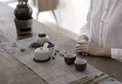 Tea Drinking Reveals Your Personality: Are You Being Described?-3-ChinaTeaGuru: Exploring Chinese Tea Culture and Kung Fu Tea - Tea Art, Tea Ceremony, Tea Knowledge Tea Drinking Reveals Your Personality: Are You Being Described?-3
