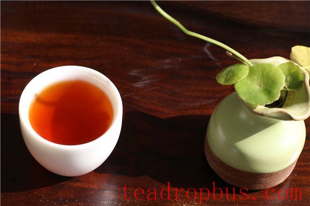 Does Black Tea Help with Sleep?-3
