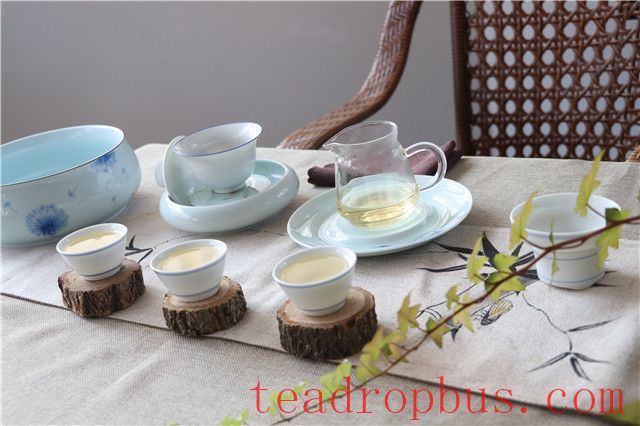 Is it Good to Drink Pu'er Tea During Menstruation?-1
