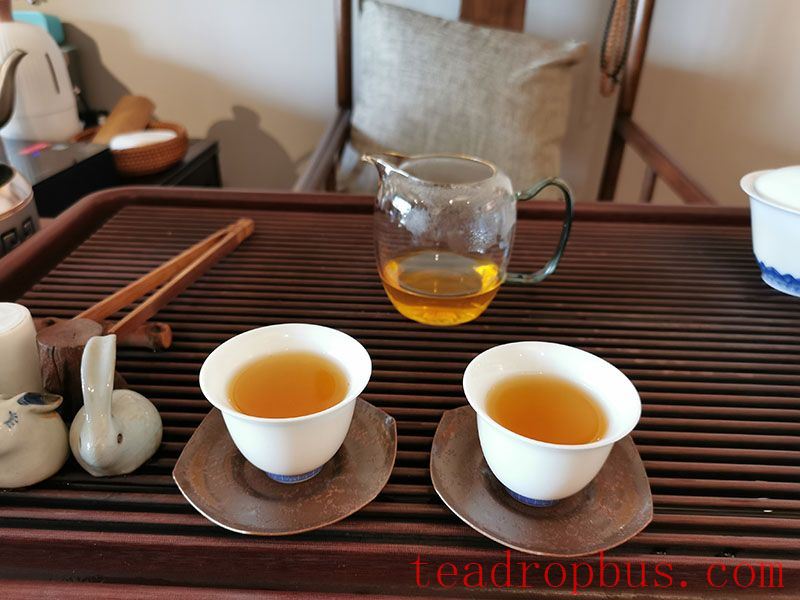 The Benefits of Drinking Aged Tea-1
