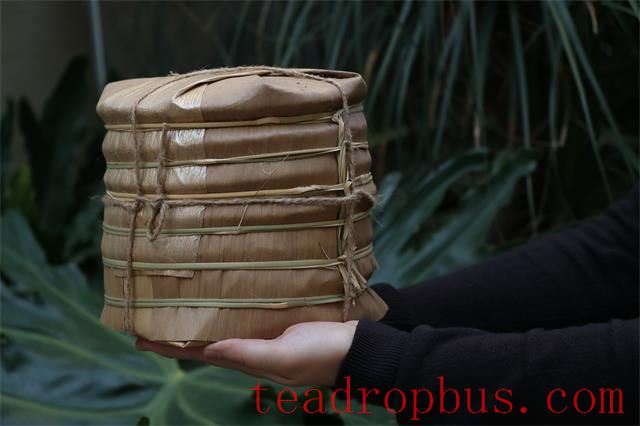 How to Store Pu'er Tea at Home: Tips for Household Storage-2