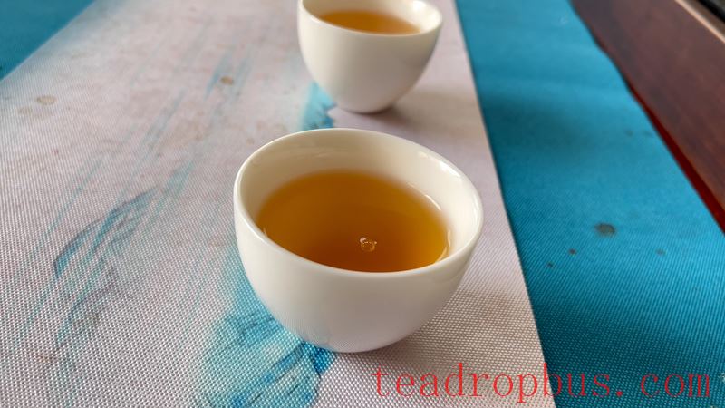 Which is Better: Dian Hong Golden Snail or Golden Bud?-3