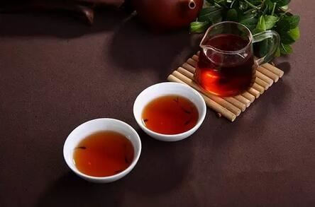Pu'er Ripened Tea: How Long Should It Be Aged to Taste Good?-4