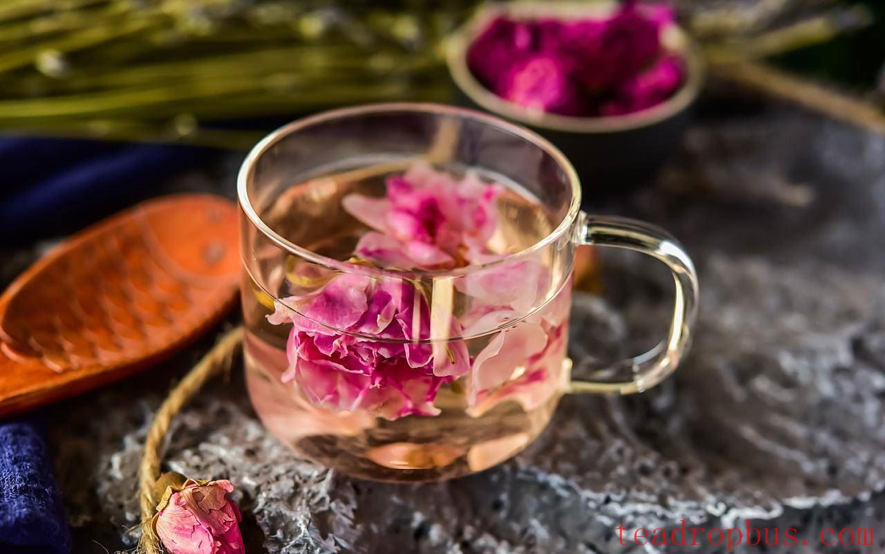 Menstrual Irregularities? Try These Herbal Teas for Menstrual Regulation!-1
