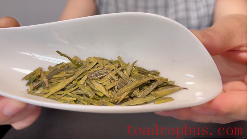 The Price of Green Tea per Pound-1