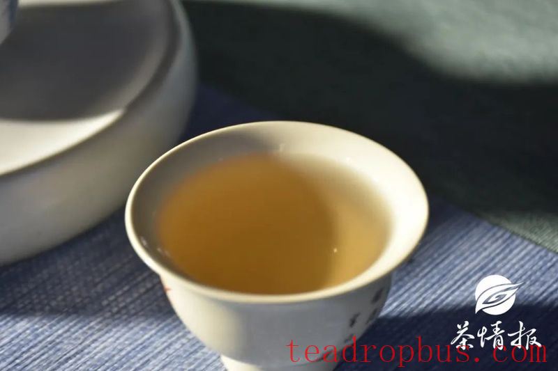 How Powerful are Tea Polyphenols? It's Not as Simple as You Think!-1
