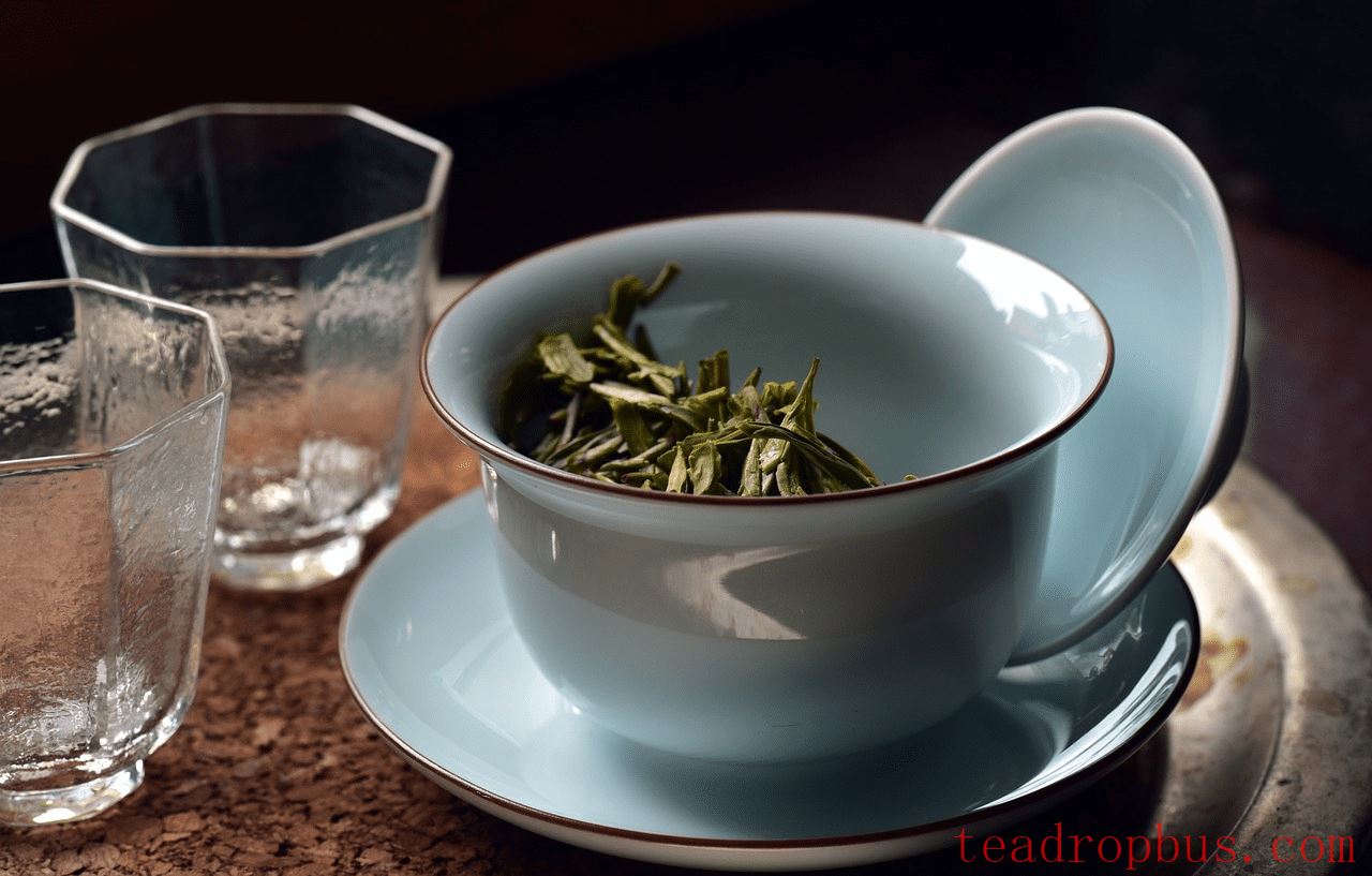 A Cup of Clear Tea, Holding Thousands of Flavors: Exploring the Reasons Why People Are Enamored with Tea-2