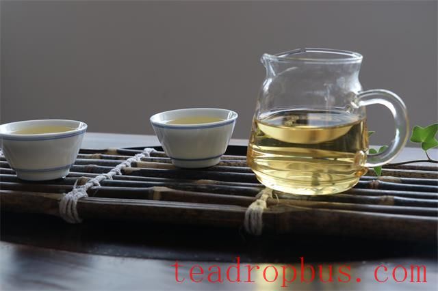 Why are tea drinkers never happier without their tea?-3