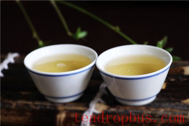 The Difference Between Raw and Ripe Pu'er Tea, and How to Select Genuine Pu'er Tea-3