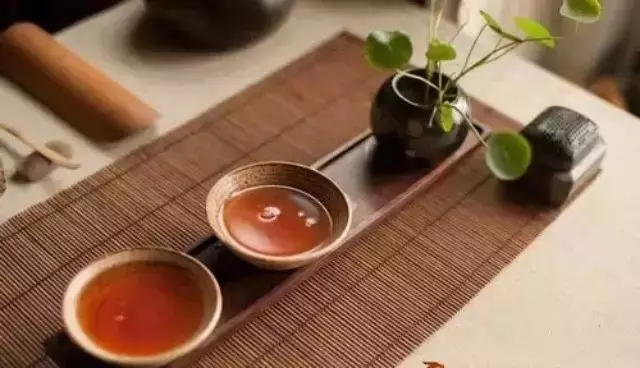 Drink Tea This Way, and Your Health Could Be at Risk!-2-ChinaTeaGuru: Exploring Chinese Tea Culture and Kung Fu Tea - Tea Art, Tea Ceremony, Tea Knowledge Drink Tea This Way, and Your Health Could Be at Risk!-2