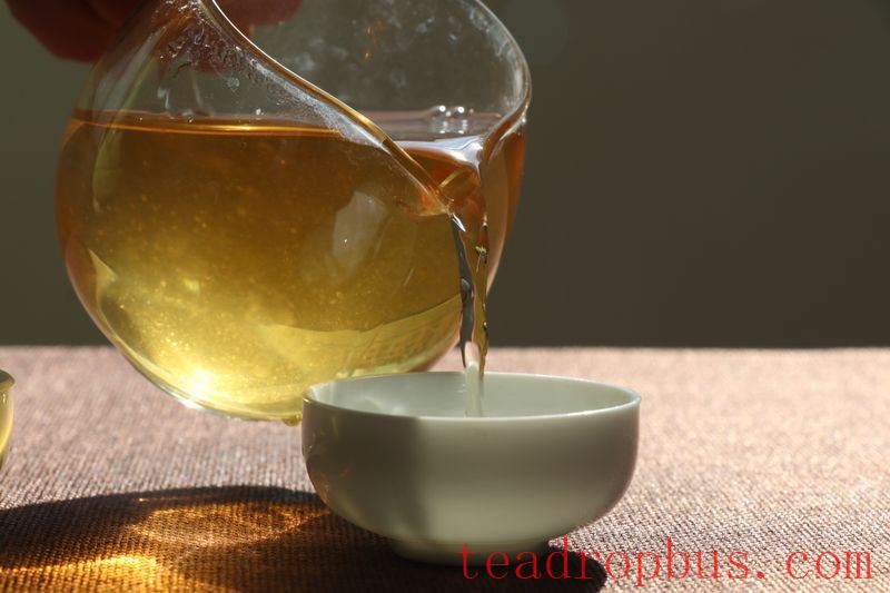 What Kind of Tea is Suitable for the Elderly-1
