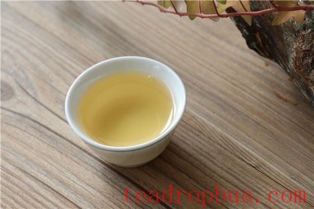 Tea Water May Counteract the Efficacy of Medications-1
