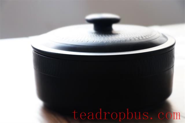 Should Tea Be Stored After Being Pried Open?-3