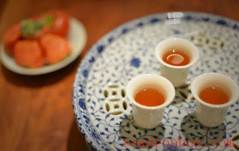 Why Drink More Oolong Tea in Late Autumn?-2