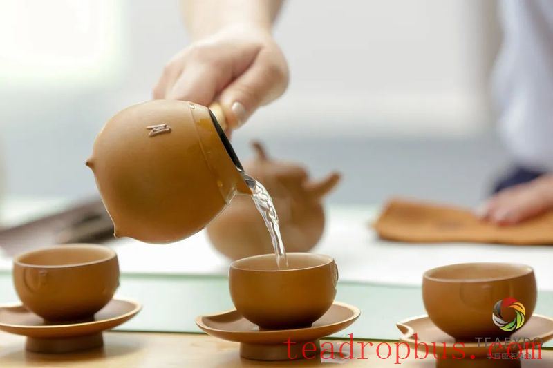 Light Snow Marks the Start of Cold Winter: Four Kinds of Tea Are Perfect for Winter Health!-5