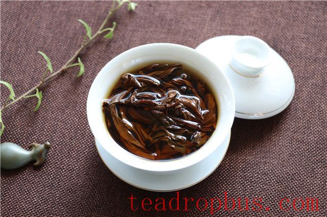 What are the effects and benefits of black tea?-3