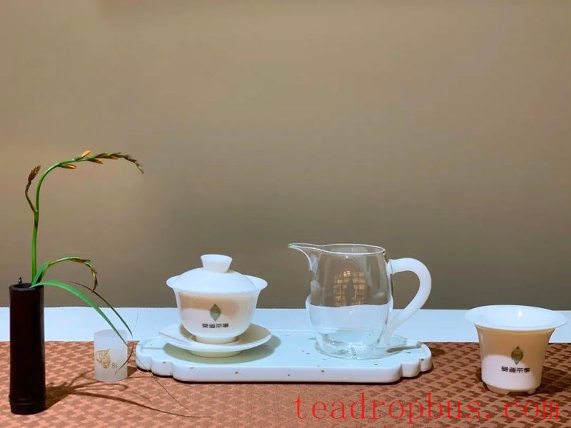 There's a Spirit in Tea, Clear and Delicate when the Heart is Joyful, Tasteless when it's Mundane-4